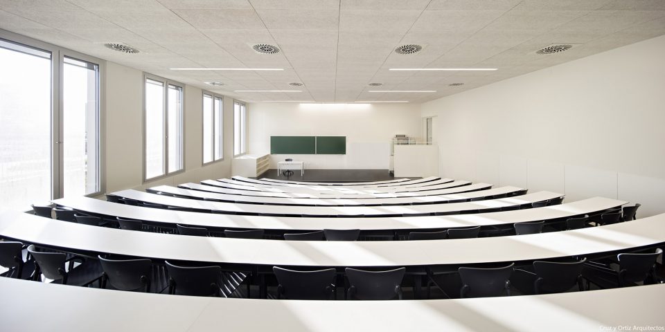 Faculty of Medicine at Campus of Health Sciences of UGR University Granada by Cruz y Ortiz Arquitectos