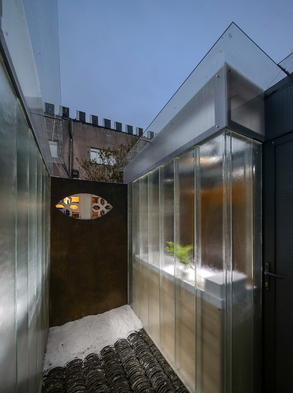 Home for people and pets Shanghai by HDD