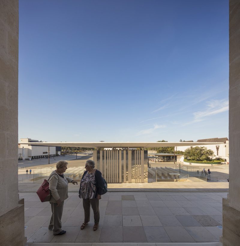 Outdoor Altar in the Prayer Area by Paula Santos Arquitectura
