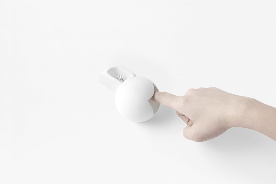 Seven Sliding Cases for Blanc Bijou by nendo