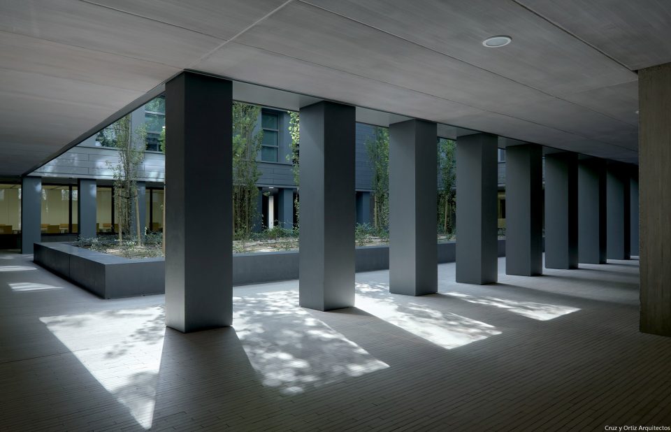 Administrative headquarters of the Andalusian Regional Government Granada Spain by Cruz y ortiz arquitectos
