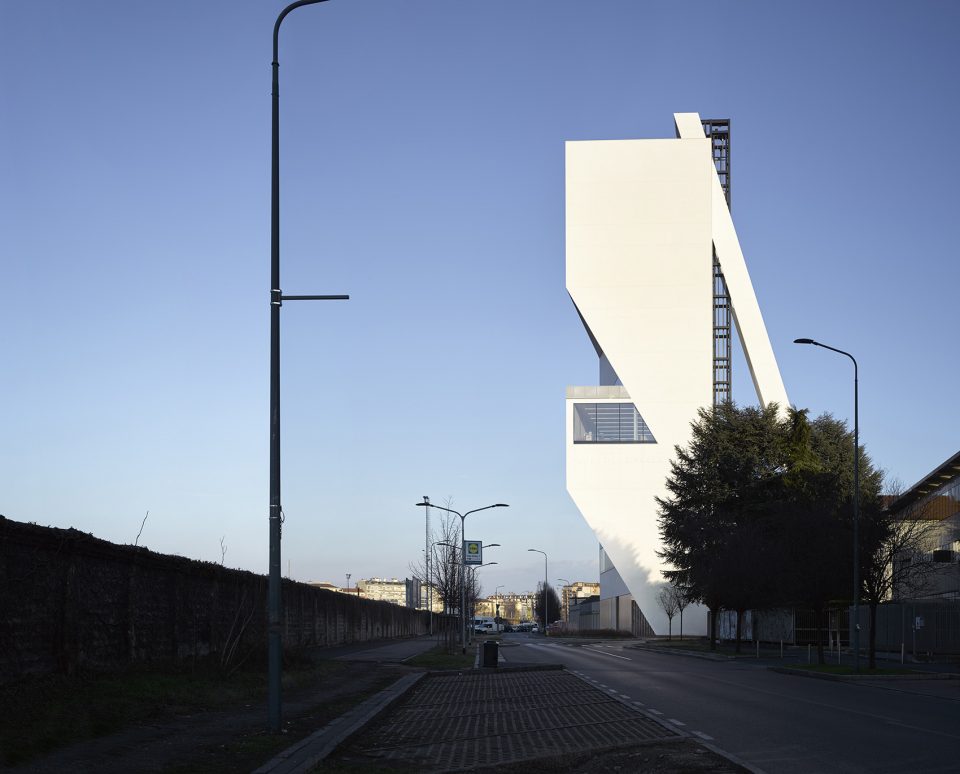 Torre – Fondazione Prada by OMA