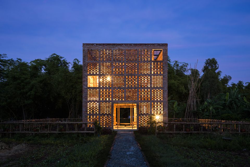 Terra Cotta Studio by Tropical Space