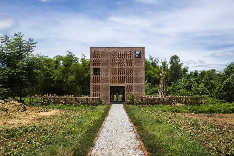 Terra Cotta Studio by Tropical Space