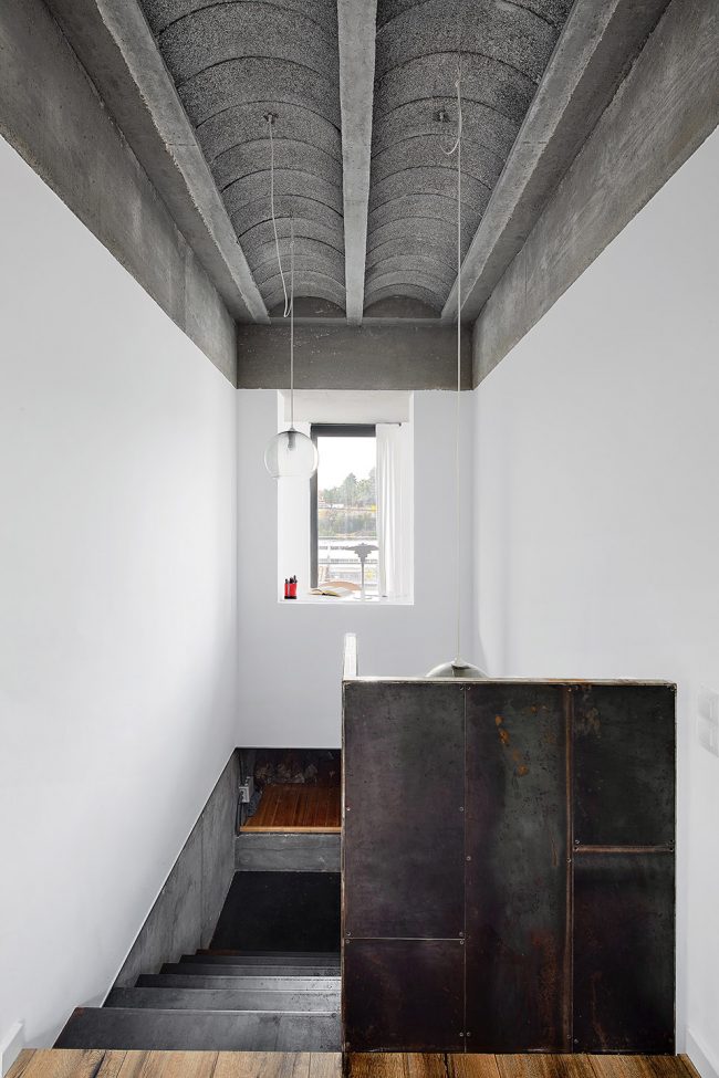 Marian single family house Ullastrell Barcelona by Carles Marcos