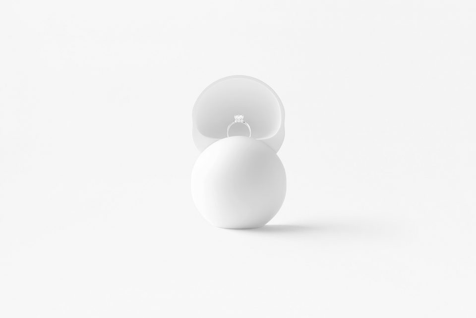 Seven Sliding Cases for Blanc Bijou by nendo