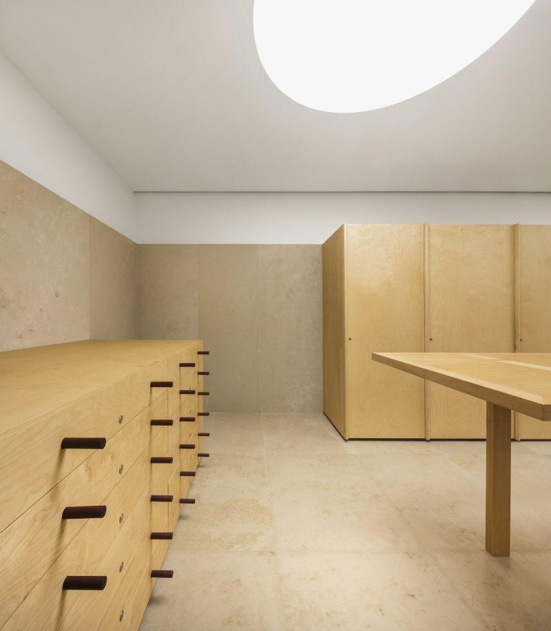 Outdoor Altar in the Prayer Area by Paula Santos Arquitectura