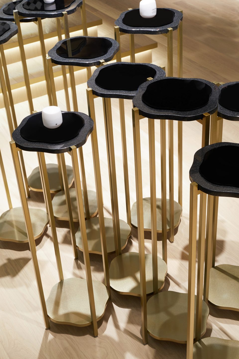 SHISEIDO THE STORE by nendo