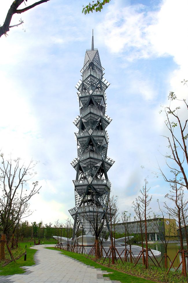 位于校园景观绿地之中的景观塔 located in the campus landscape observation tower ECADI