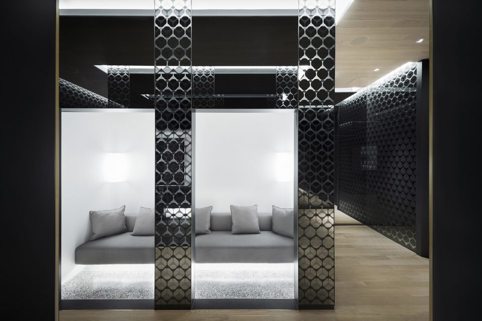 SHISEIDO THE STORE by nendo