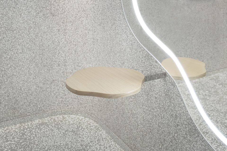 SHISEIDO THE STORE by nendo