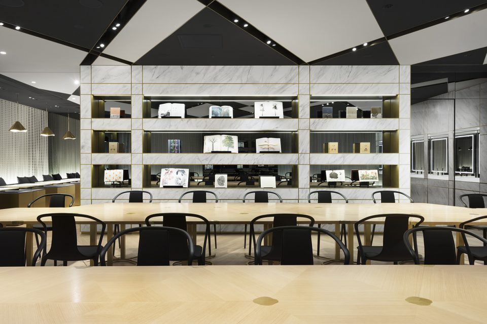 SHISEIDO THE STORE by nendo