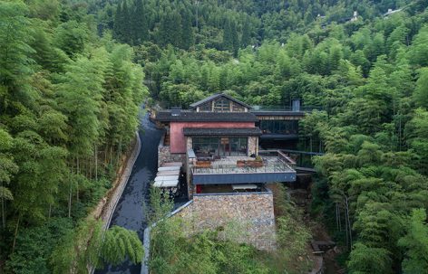 裸心堡度假酒店，浙江莫干山 / 上海天华建筑设计有限公司
