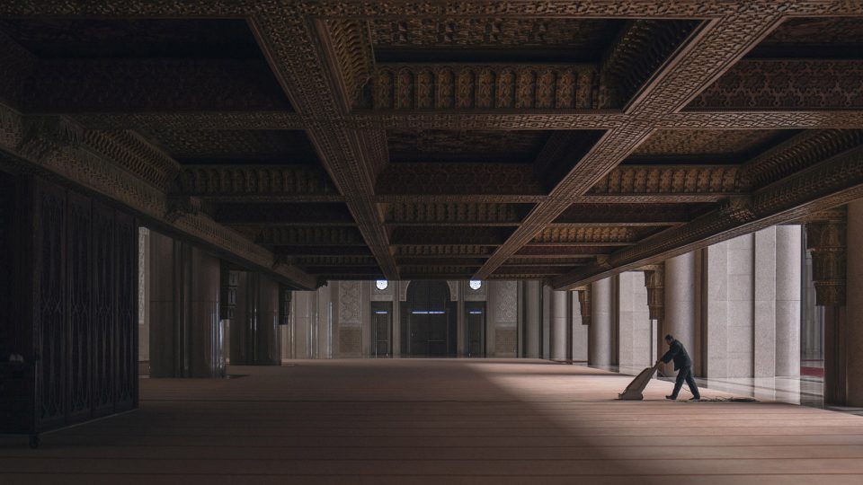 Symmetry photography by Yang Tianzhou
