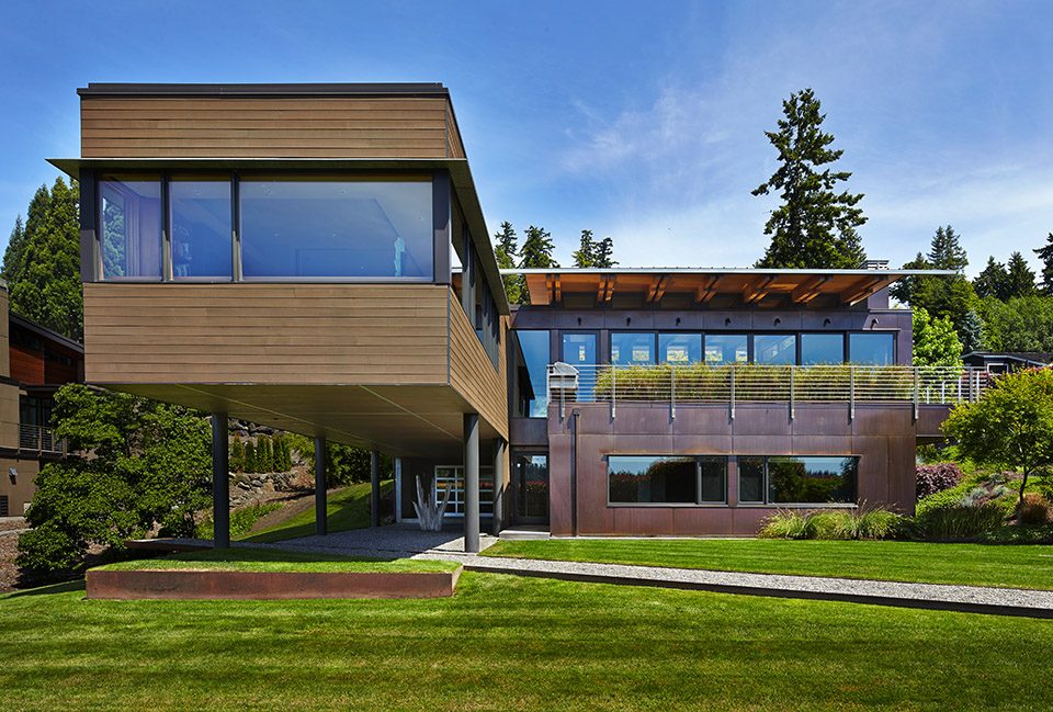 Brook Bay Residence by SKL Architects