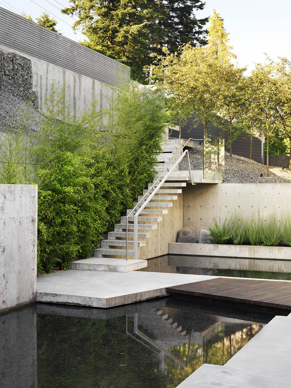 Esquimalt House, West Vancouver, Canada by McLeod Bovell Modern Houses