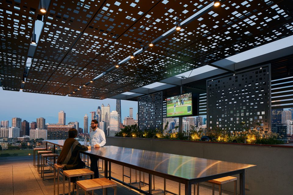 600 West Chicago Roof Deck by von Weise Associates
