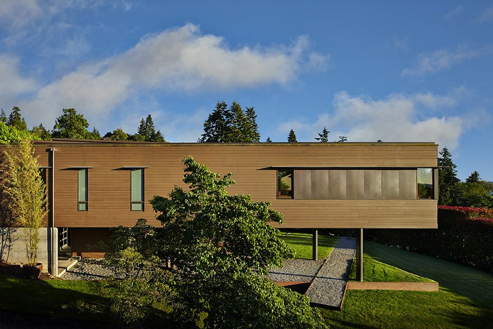 Brook Bay Residence by SKL Architects