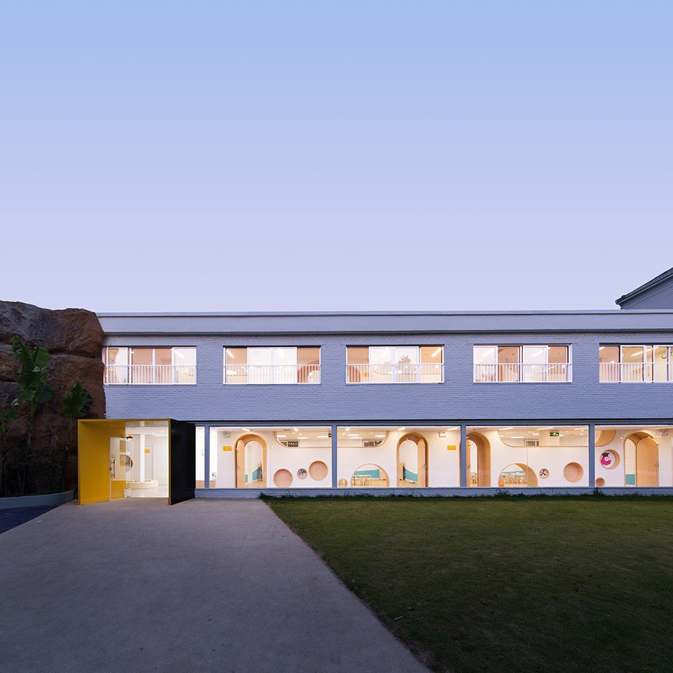 An Early Education Center beside Horse Farm Shanghai China by LM DESIGN LAB