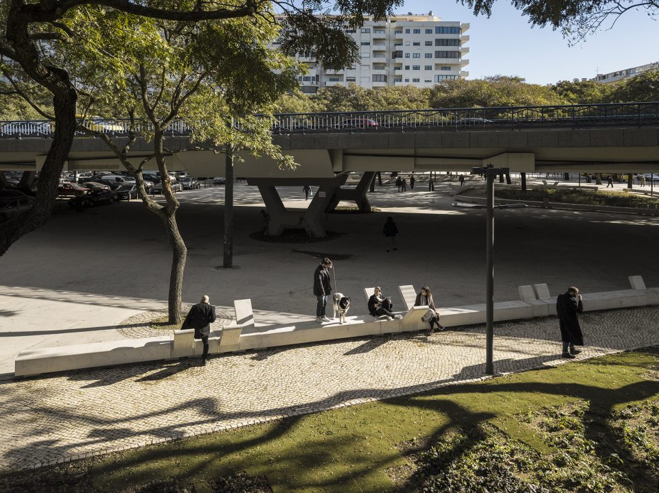 Praça Fonte Nova by José Adrião Arquitetos