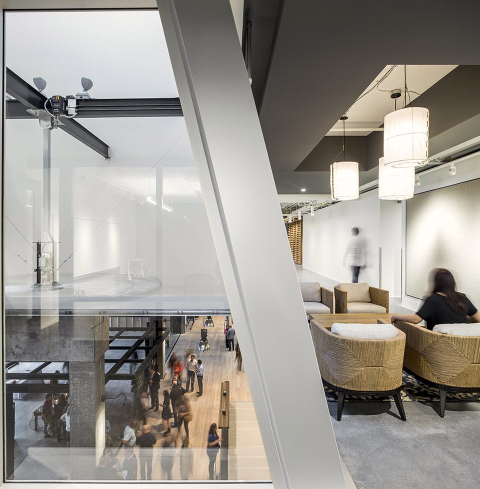 Tommy Bahama HQ by SkB Architects