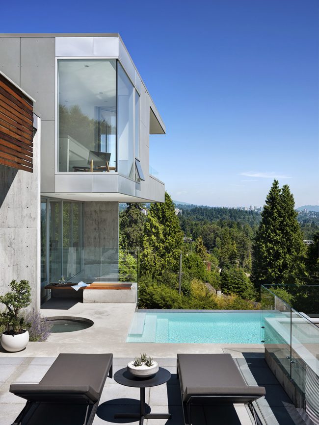 Esquimalt House West Vancouver Canada by McLeod Bovell Modern Houses