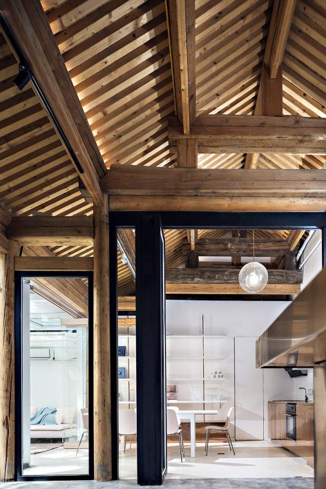 Grinding Factory 5Lmeet by DAGA Architects