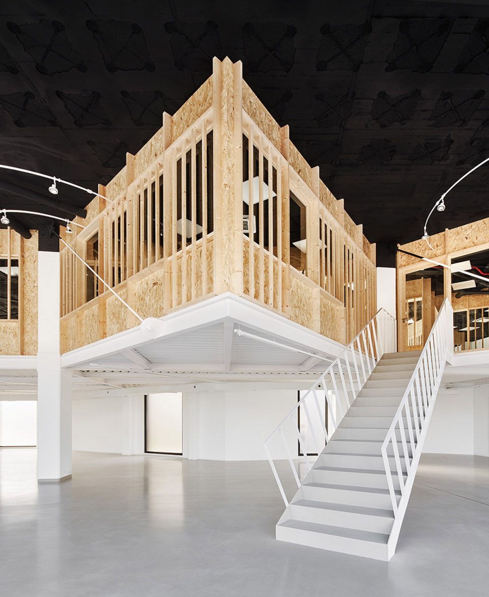 SHOWROOM PLICOSA Palma de Mallorca Spain by Miel Arquitectos
