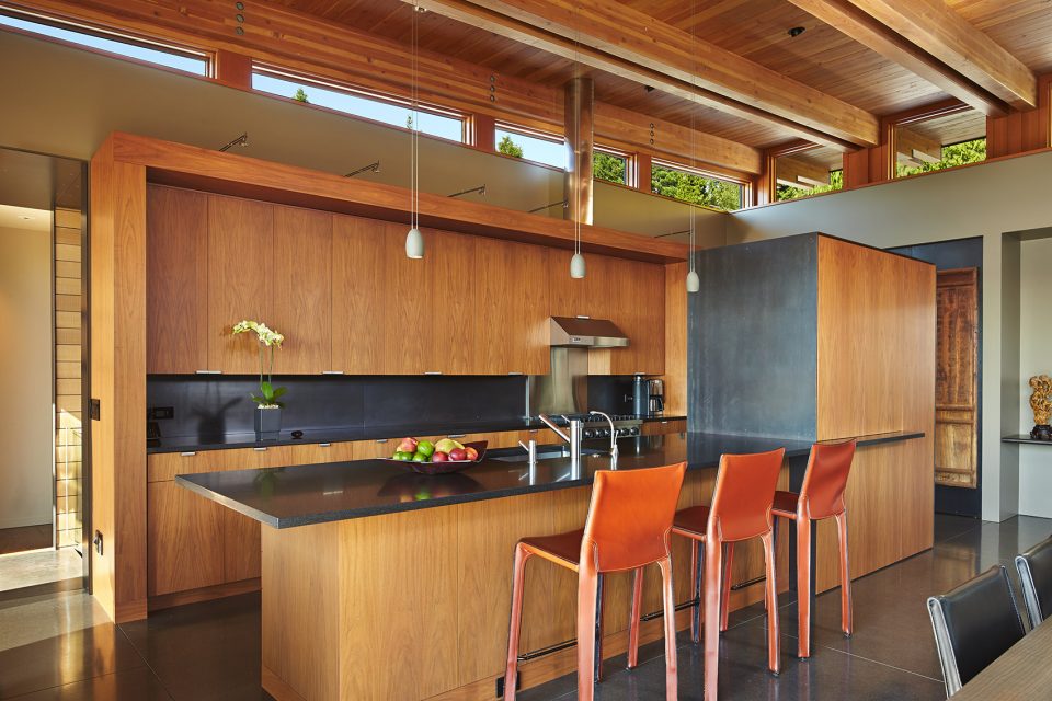 Brook Bay Residence by SKL Architects
