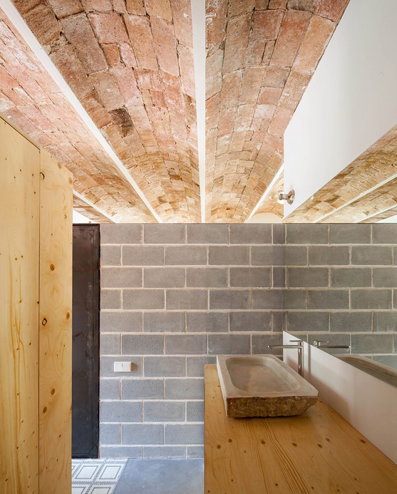 Concordia House by Agora Arquitectura