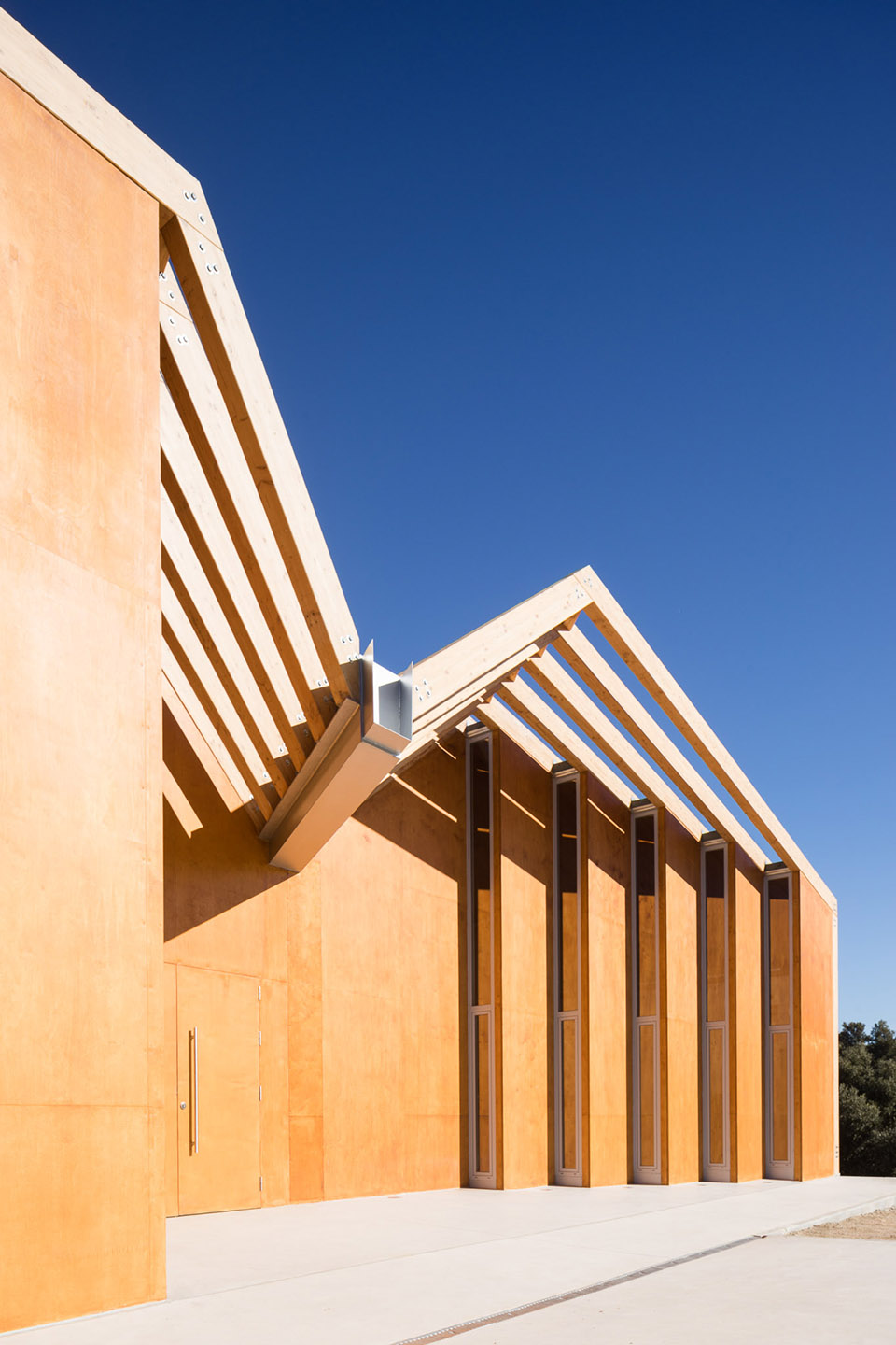 Pavilion of Reception Center by Luis Machuca & Asociados Arquitectos