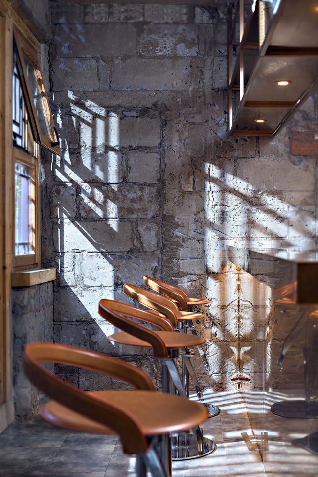 Grinding Factory 5Lmeet by DAGA Architects