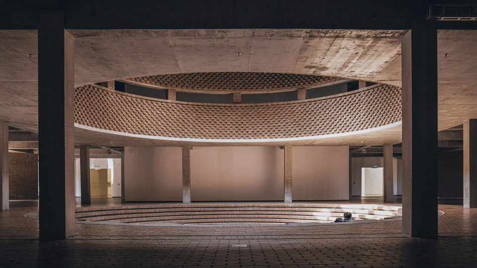 Symmetry photography by Yang Tianzhou