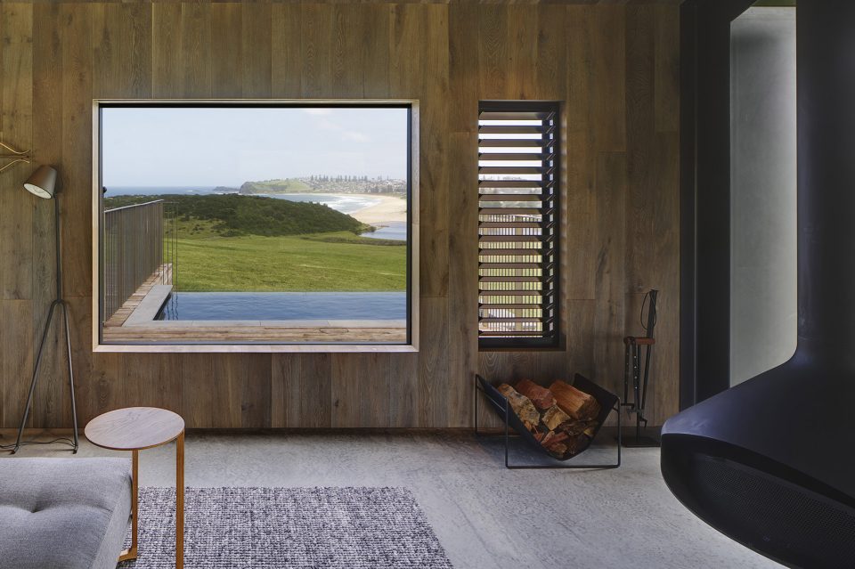 Escarpment House by Atelier Andy Carson