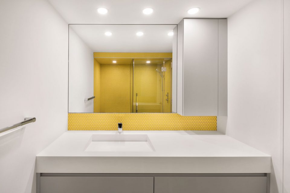 Ville Marie Apartment by naturehumaine