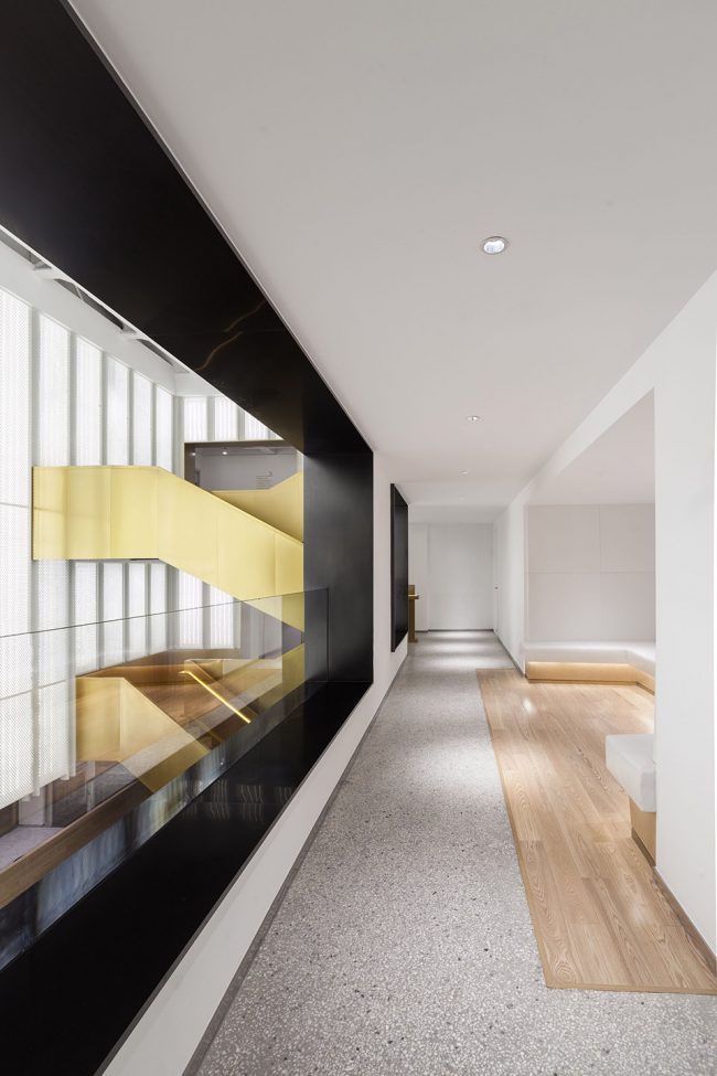 Jiahao Group Shanghai HQ Office by NONG STUDIO