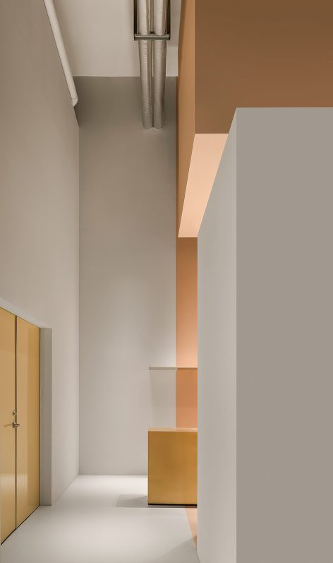 1WOR Flagship Store China by DOMANI