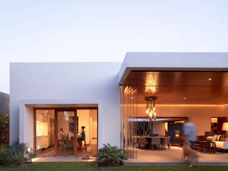 LL328 by CDM Casas de México