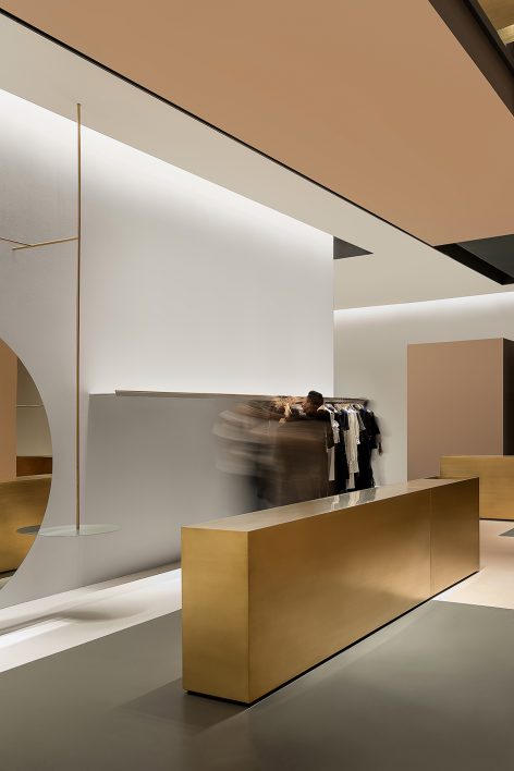 1WOR Flagship Store China by DOMANI