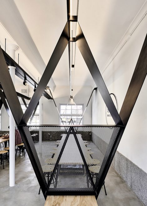 Ward with V dots by BP ARCHITECTS