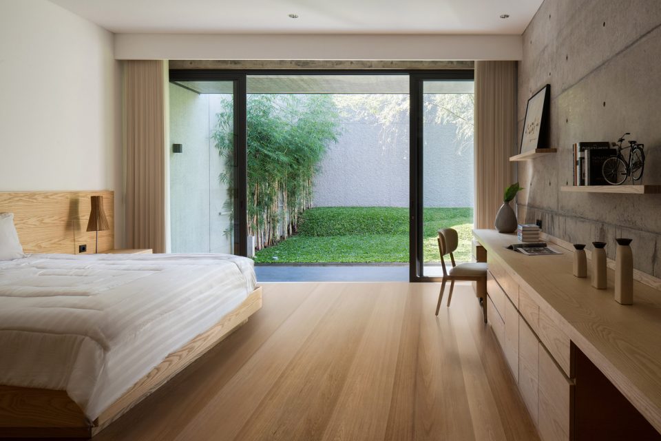 HIKARI HOUSE Indonesia by Pranala Associates