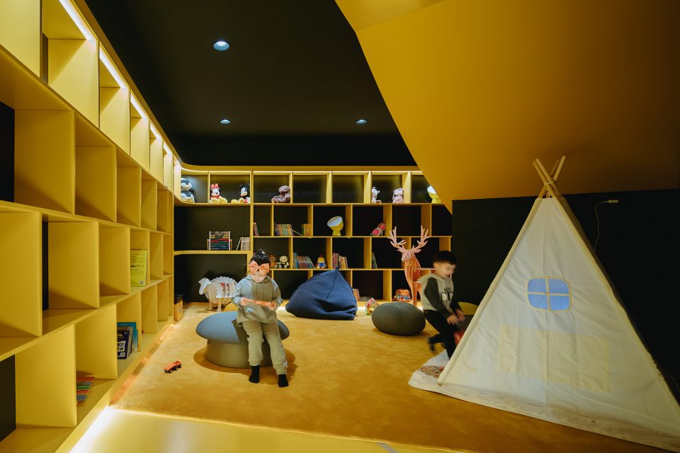 Aranya Kid’s restaurant China by Wutopia Lab