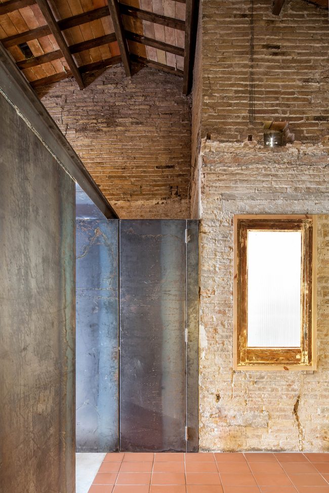 Tubella House by Agora Arquitectura