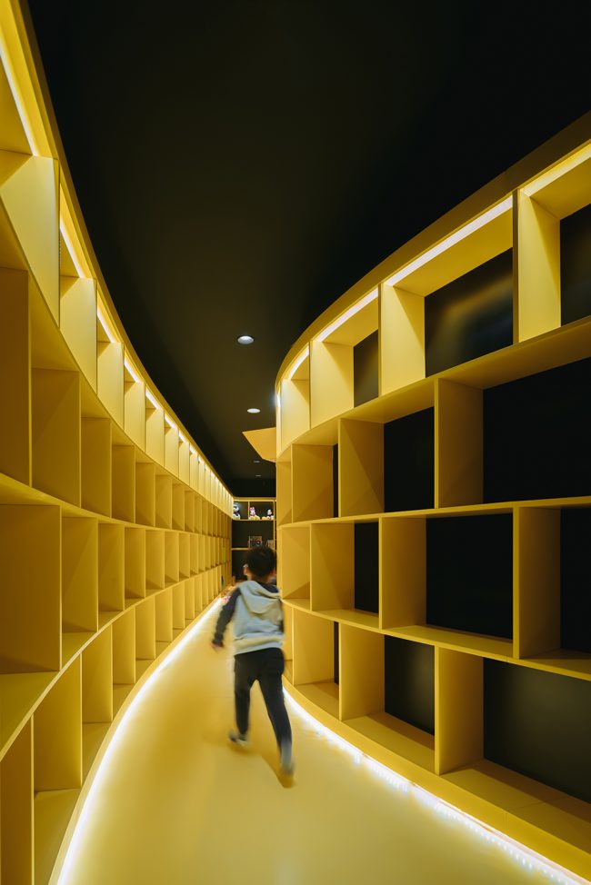 Aranya Kid’s restaurant China by Wutopia Lab