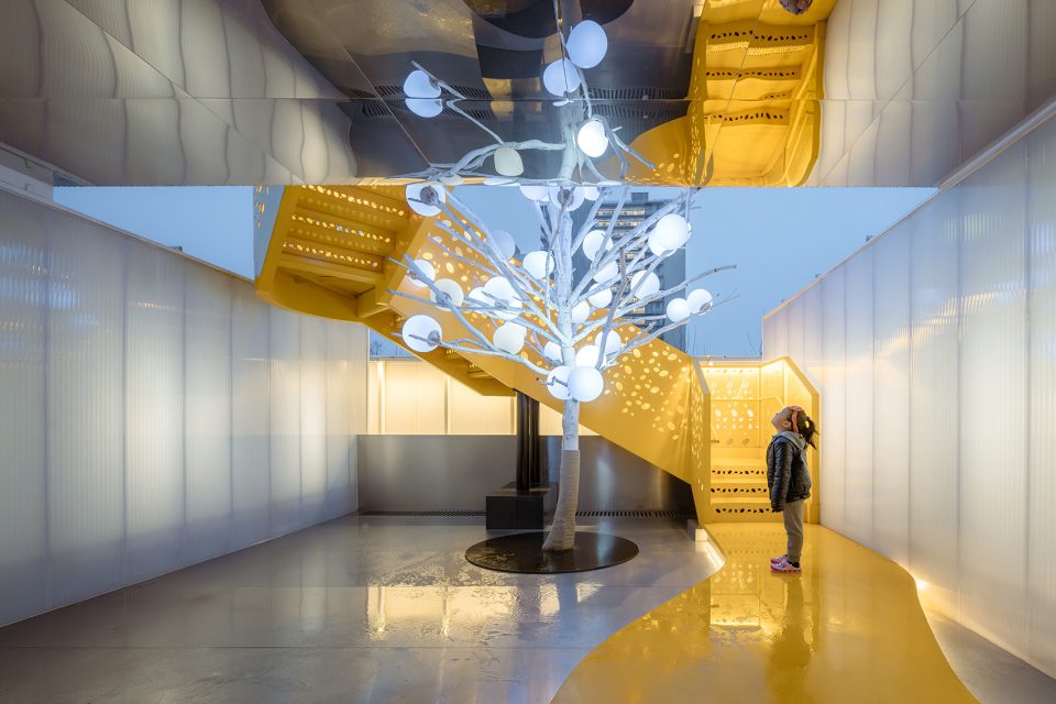 Aranya Kid’s restaurant China by Wutopia Lab