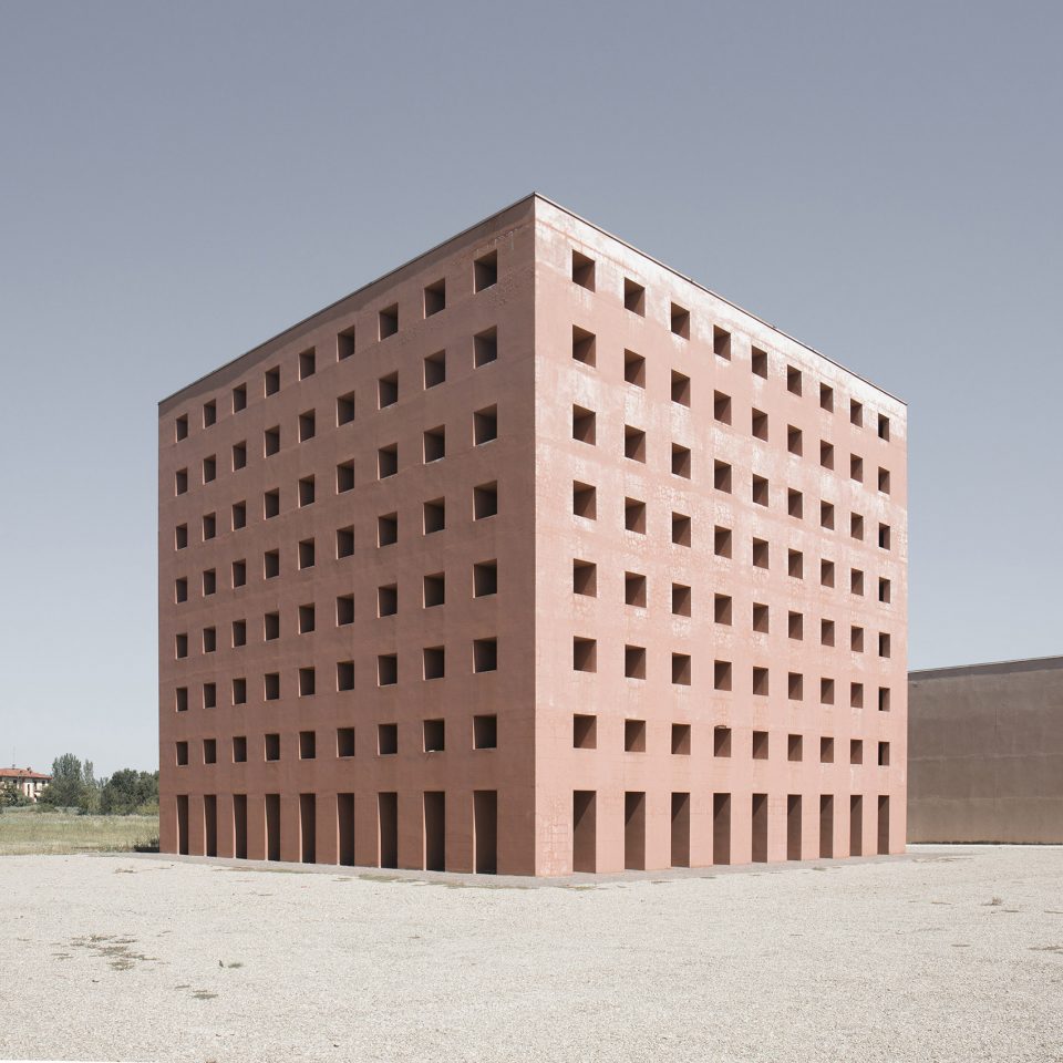 Symmetry photography by Yang Tianzhou