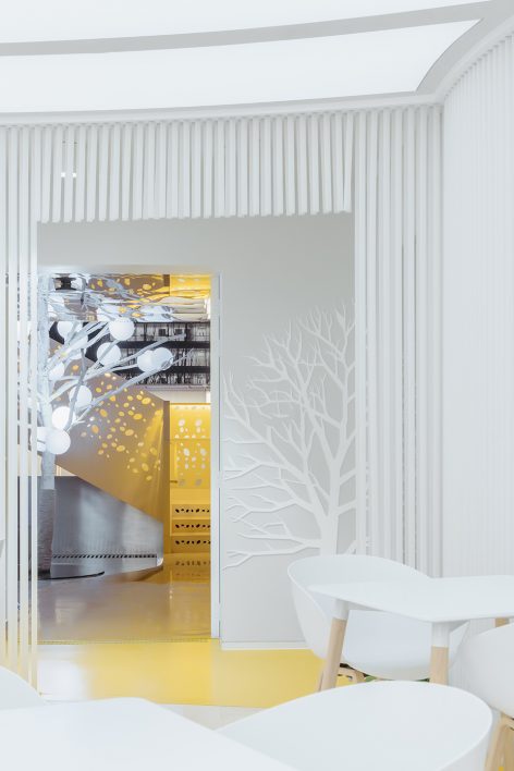 Aranya Kid’s restaurant China by Wutopia Lab