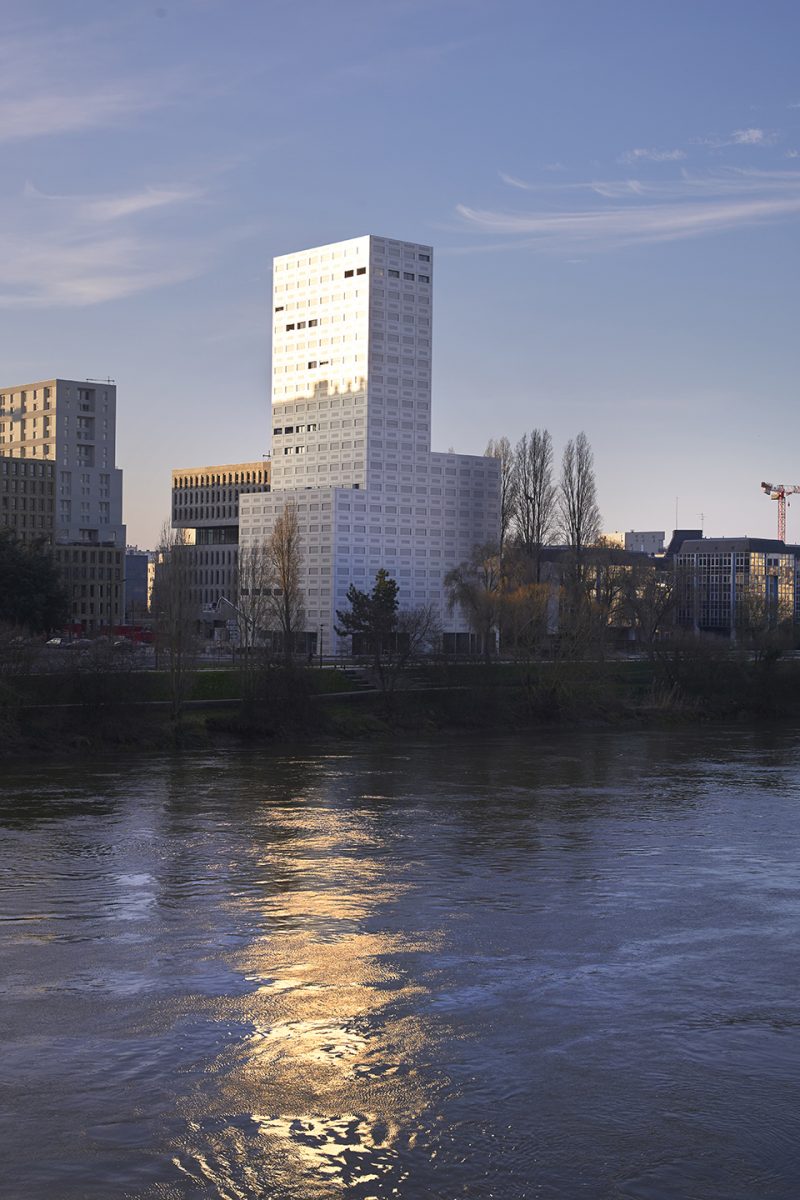 360 view tower by lan architecture