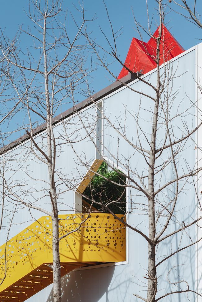 Aranya Kid’s restaurant China by Wutopia Lab