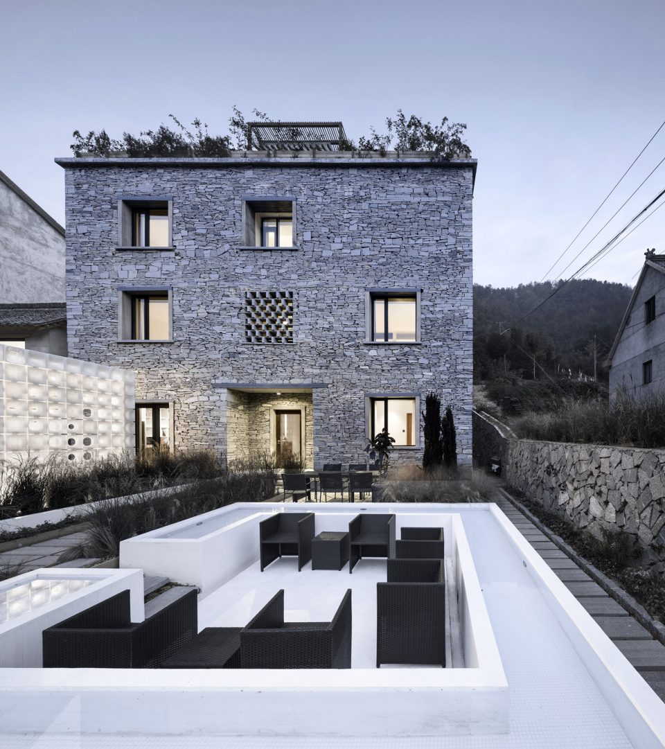 LEI House China by AZL Architects